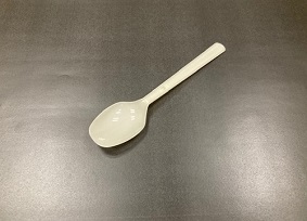 Spoons made from KANEKA Biodegradable Polymer Green Planet™